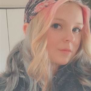 Meet your Posher, Carly